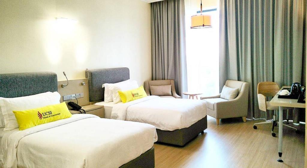 Ucsi Hotel Kuching Exterior photo