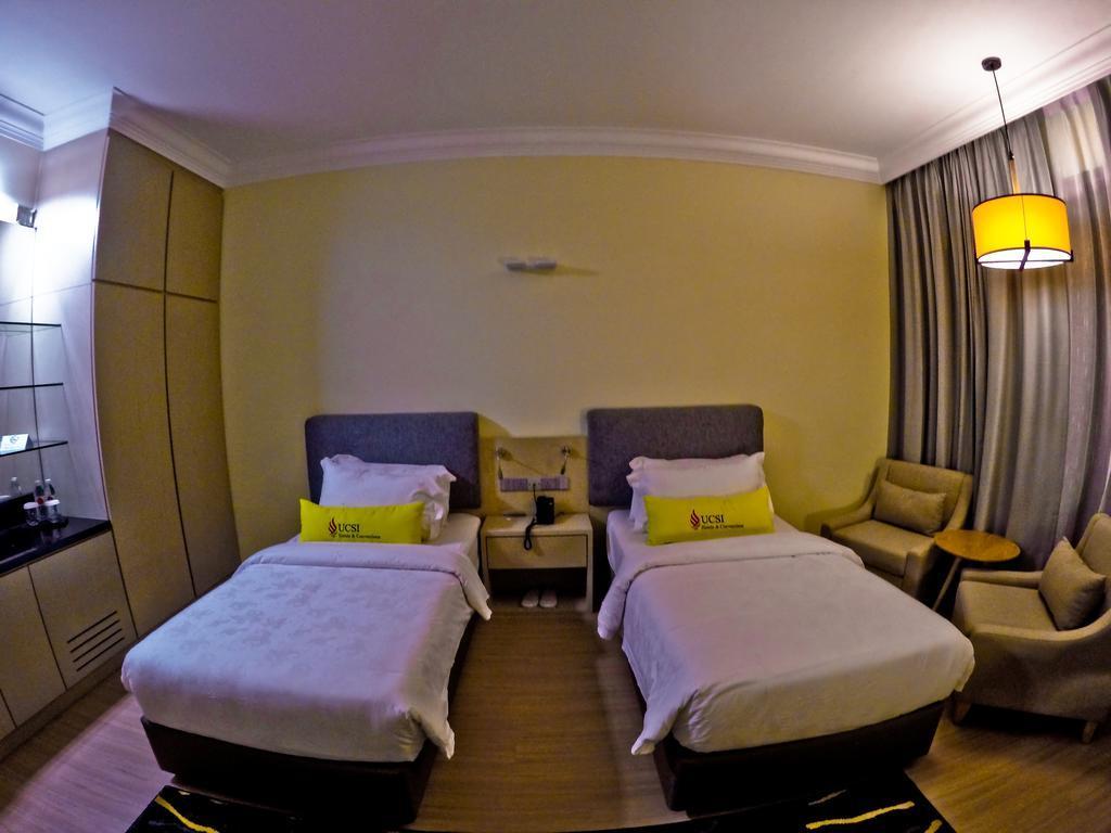 Ucsi Hotel Kuching Exterior photo