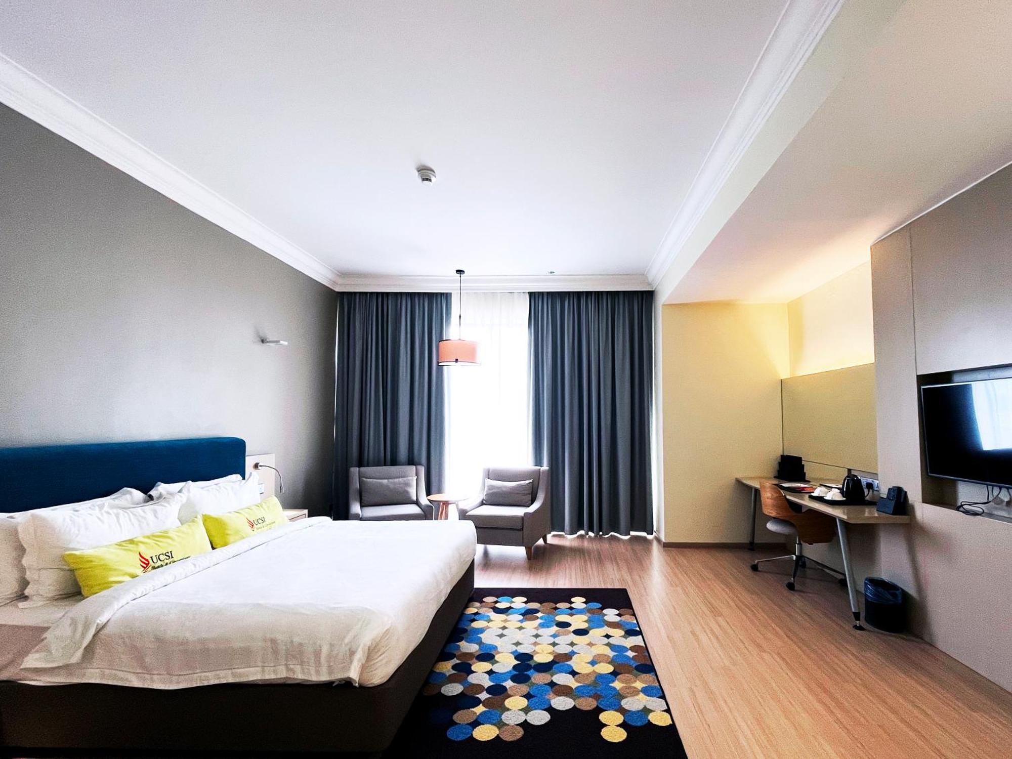 Ucsi Hotel Kuching Exterior photo